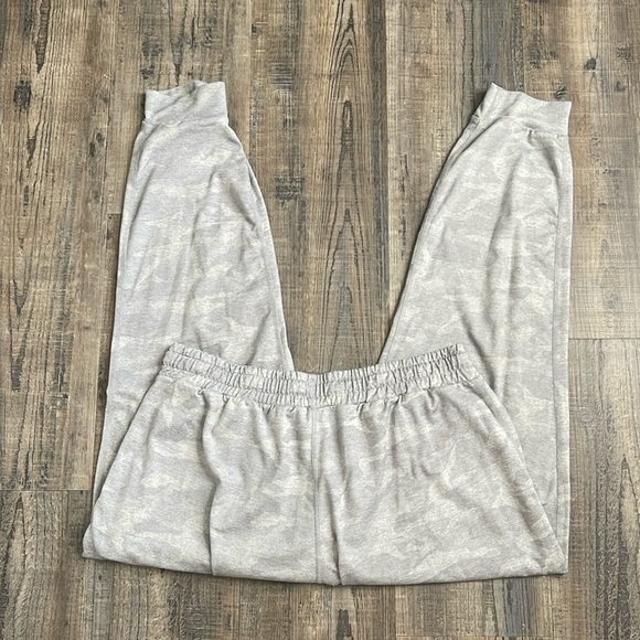 Vuori performance dreamknit camo jogger - Picture 4 of 7